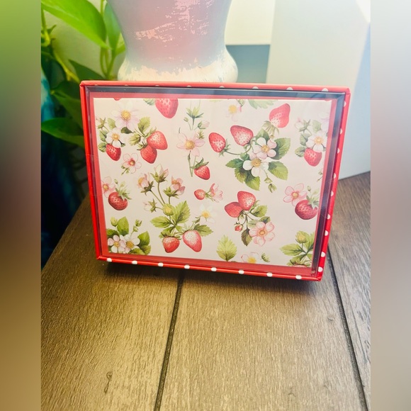 🍓 Strawberry Card and Envelope Set Stationary Thank You Notes New - Picture 1 of 2
